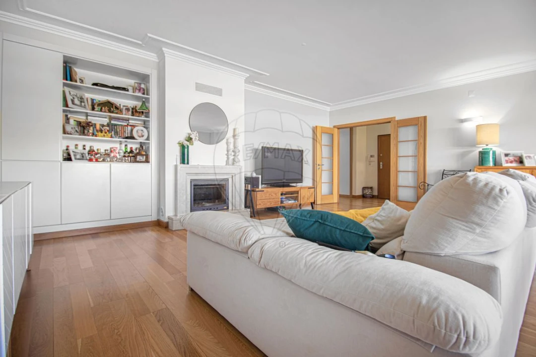 Apartamento T2 para Arrendamento em Póvoa de Santa Iria e Forte da Casa Foto 7