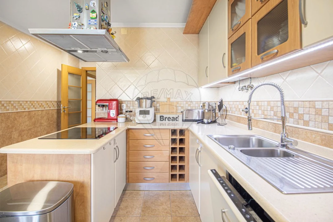 Apartamento T2 para Arrendamento em Póvoa de Santa Iria e Forte da Casa Foto 15