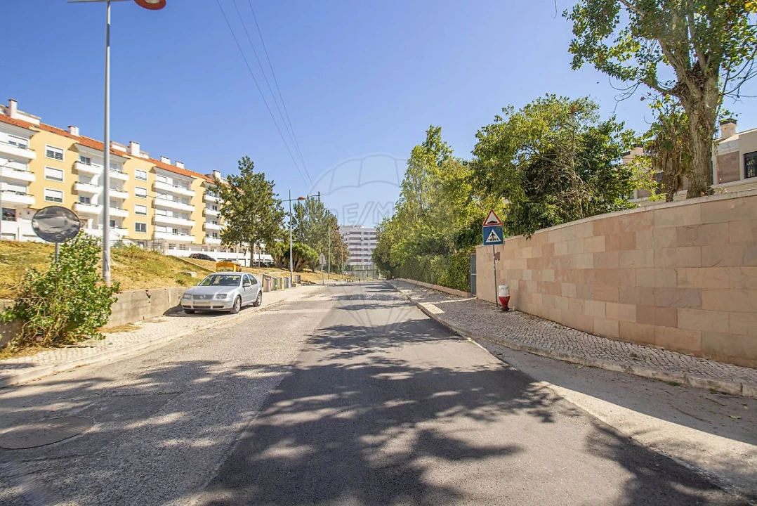 Apartamento T2 para Arrendamento em Póvoa de Santa Iria e Forte da Casa Foto 49