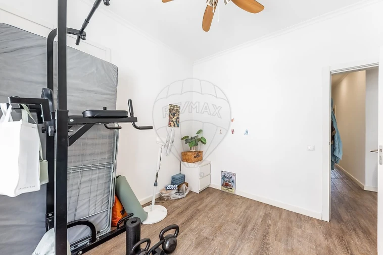Apartamento T2 para Venda em Misericórdia Foto 24