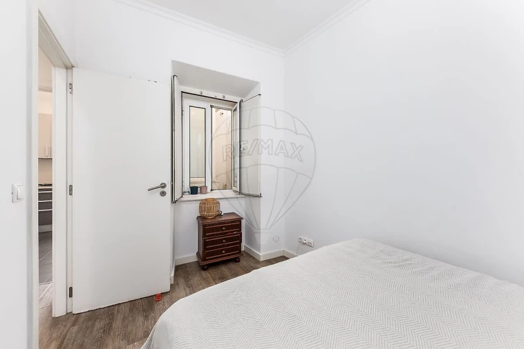 Apartamento T2 para Venda em Misericórdia Foto 16