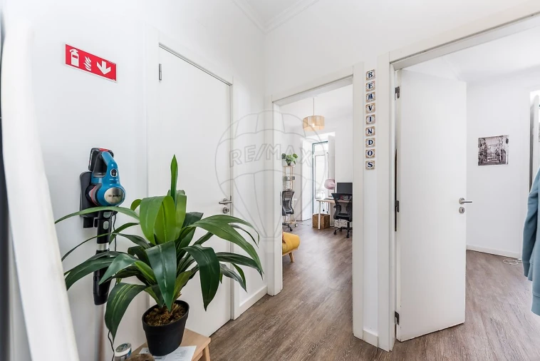 Apartamento T2 para Venda em Misericórdia Foto 4