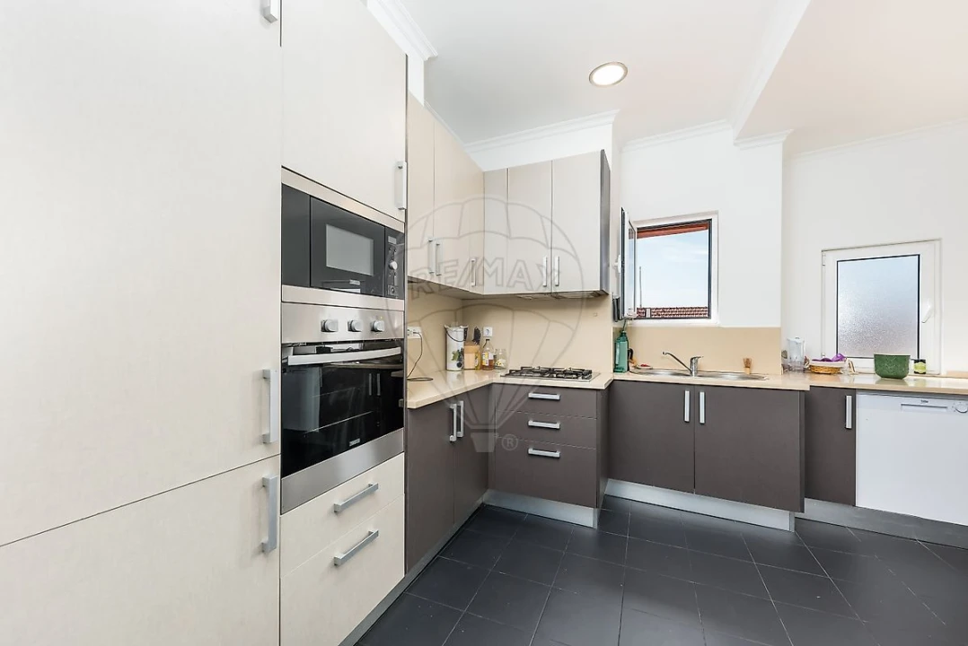 Apartamento T2 para Venda em Misericórdia Foto 8