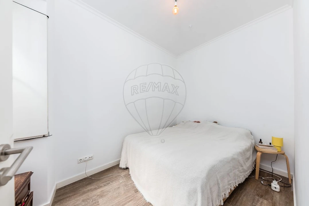 Apartamento T2 para Venda em Misericórdia Foto 17