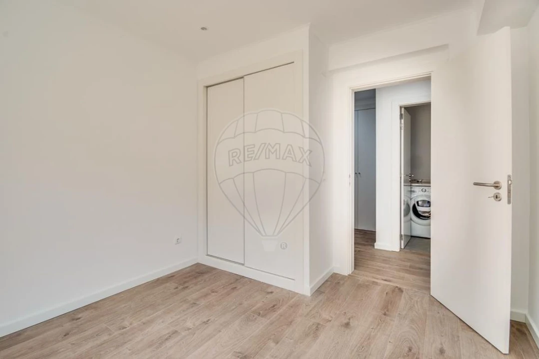 Apartamento T3 para Venda em Moscavide e Portela Foto 4