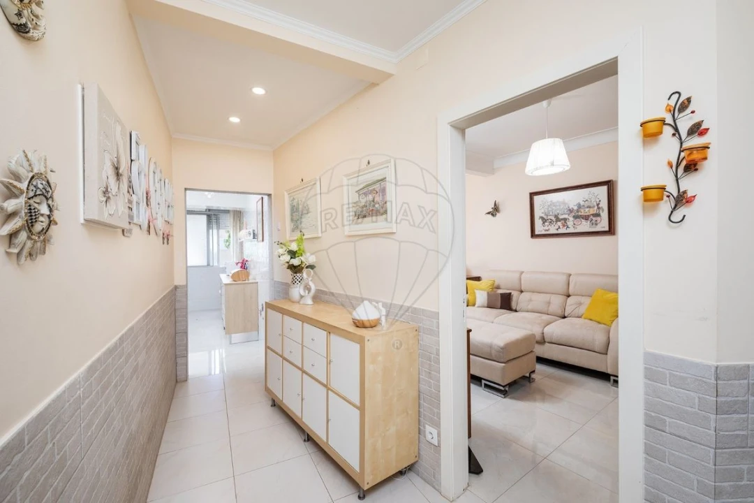 Apartamento T2 para Venda em Moscavide e Portela Foto 3