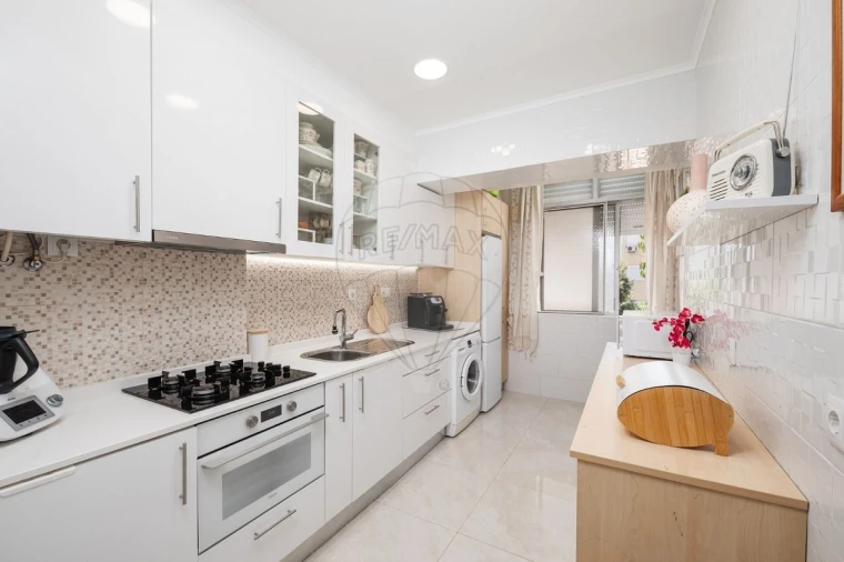 Apartamento T2 para Venda em Moscavide e Portela