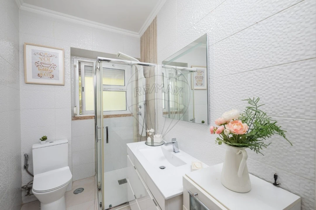 Apartamento T2 para Venda em Moscavide e Portela Foto 9