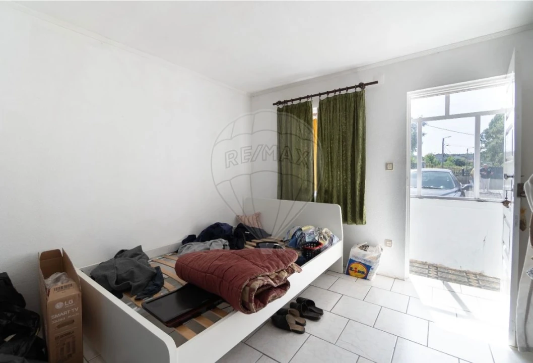 Moradia T3 para Venda em Escariz Foto 10