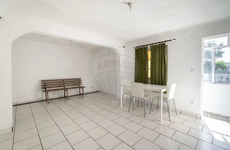 Moradia T3 para Venda em Escariz Foto 16