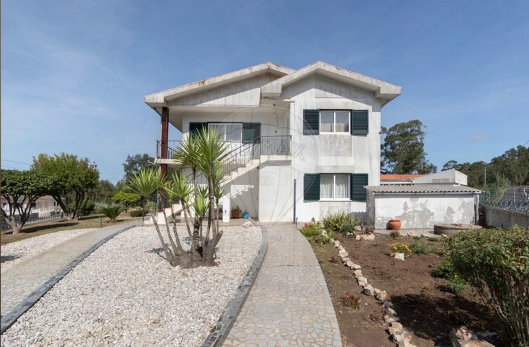 Moradia T3 para Venda em Escariz