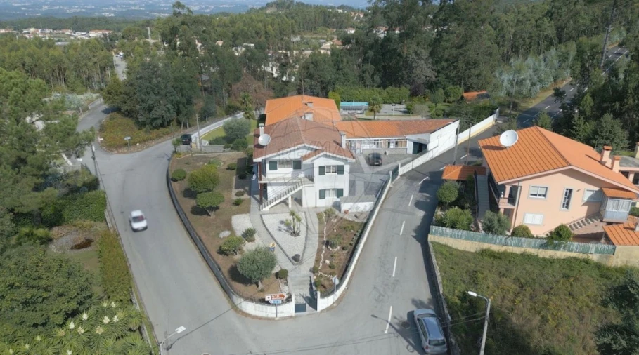 Moradia T3 para Venda em Escariz Foto 20