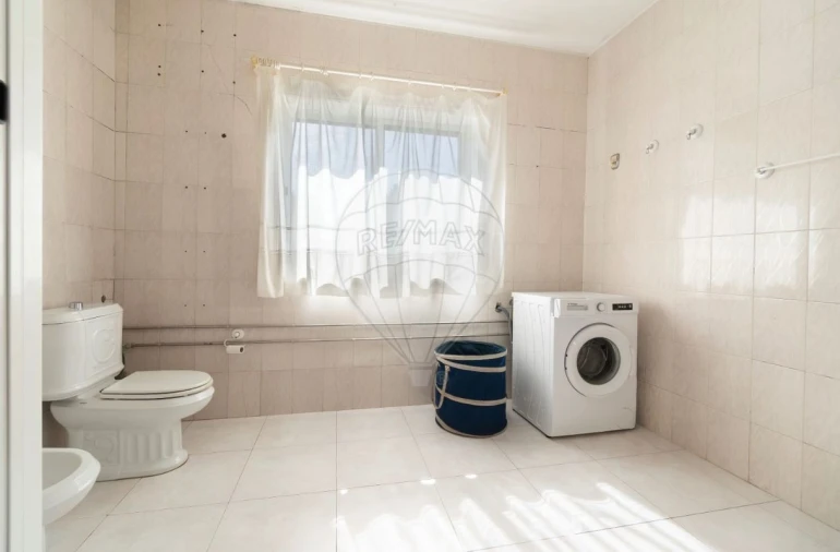 Moradia T3 para Venda em Escariz Foto 26