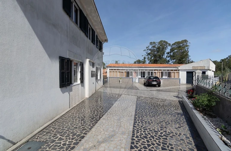 Moradia T3 para Venda em Escariz Foto 12