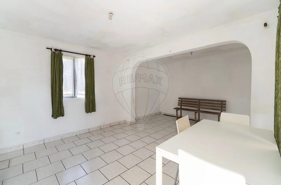 Moradia T3 para Venda em Escariz Foto 8