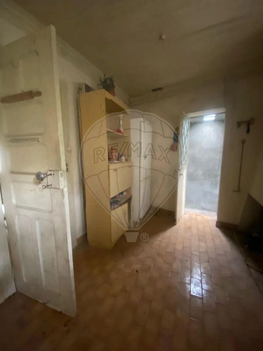 Moradia T3 para Venda em Girabolhos Foto 12