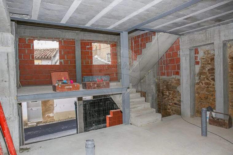 Moradia T3 para Venda em Arruda dos Vinhos Foto 9