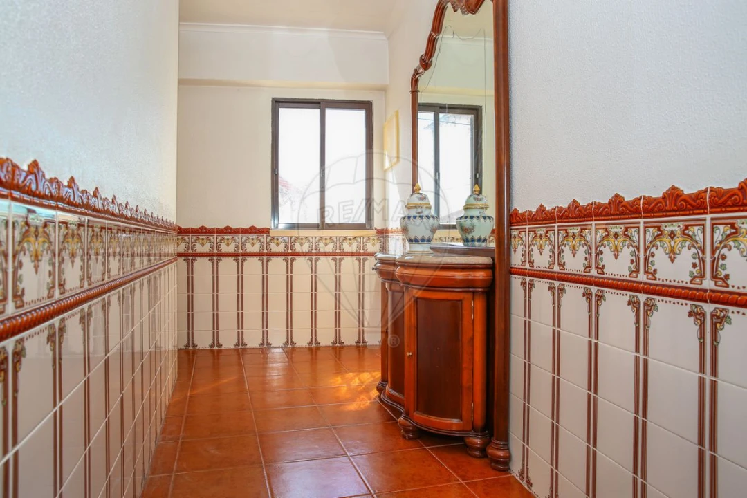 Moradia T5 para Venda em Cardosas Foto 43