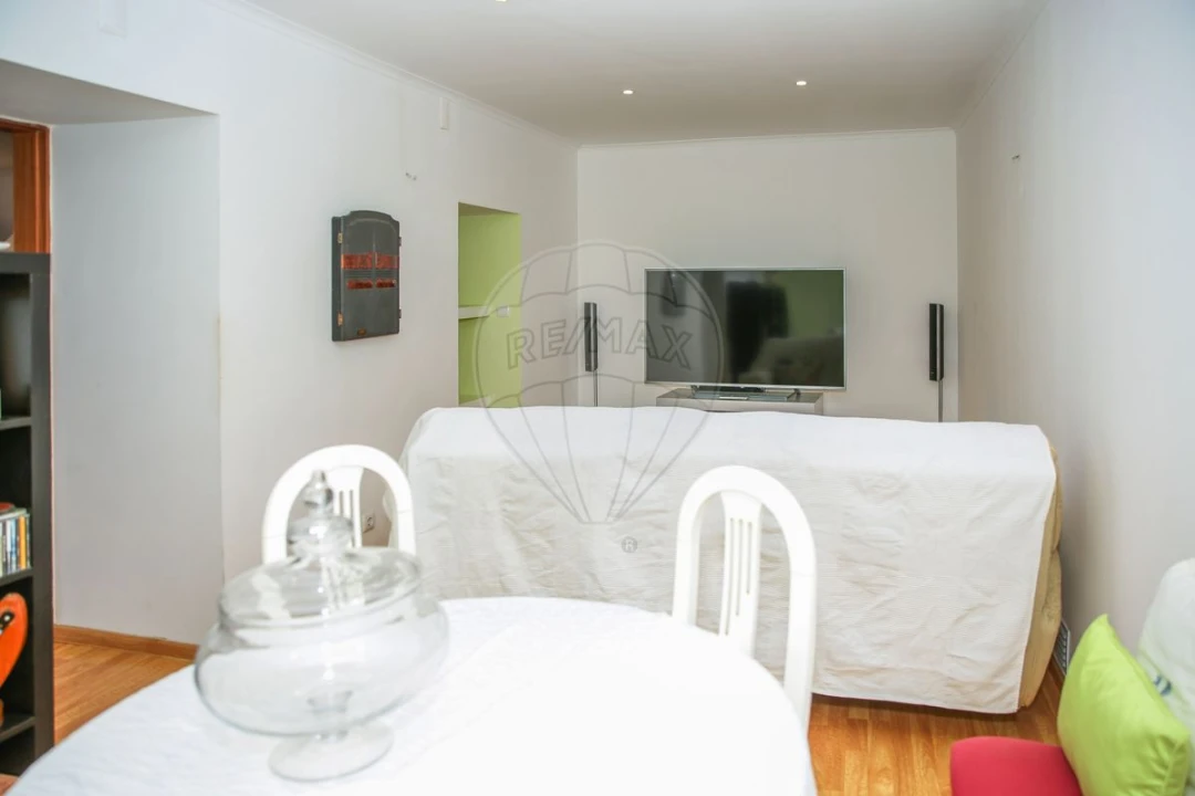 Moradia T5 para Venda em Cardosas Foto 4