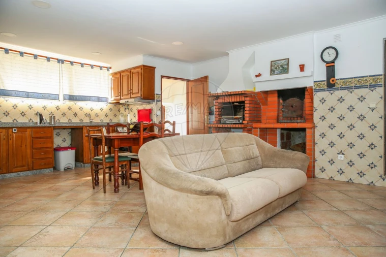 Moradia T5 para Venda em Cardosas Foto 10