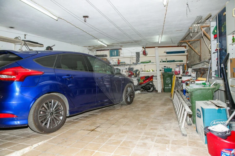 Moradia T5 para Venda em Cardosas Foto 37