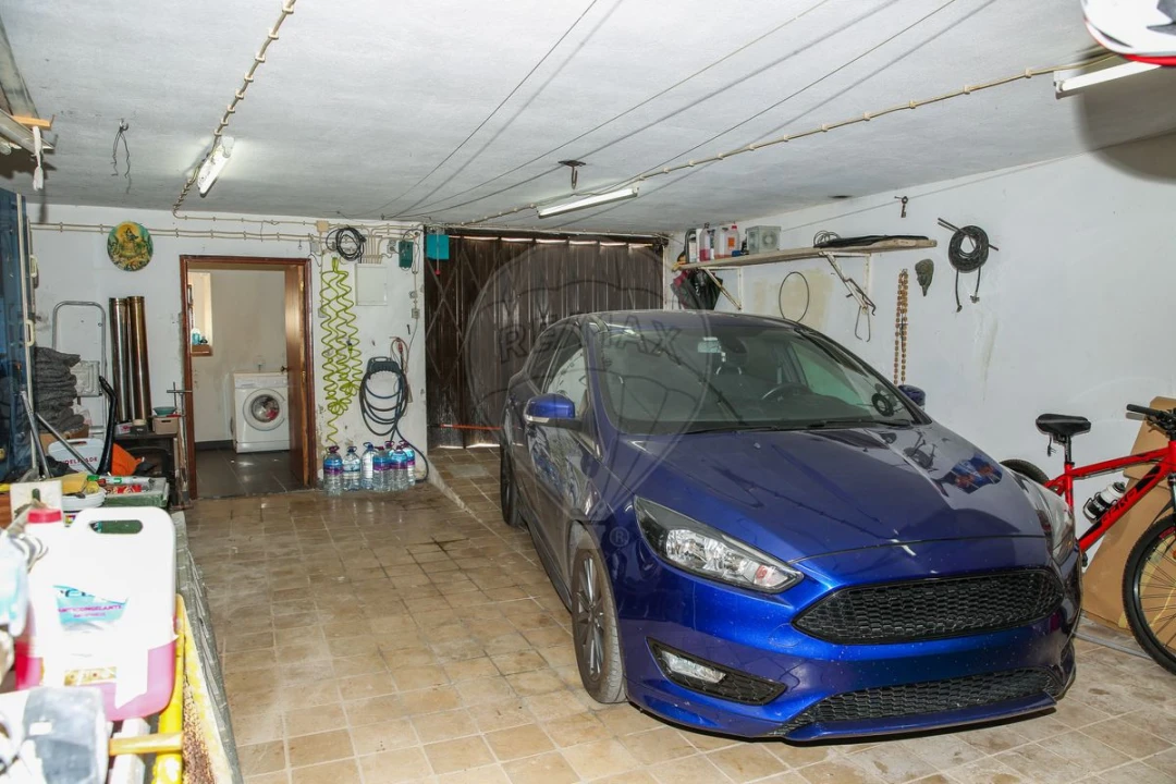 Moradia T5 para Venda em Cardosas Foto 38