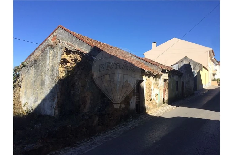 Moradia T3 para Venda em Meca Foto 2