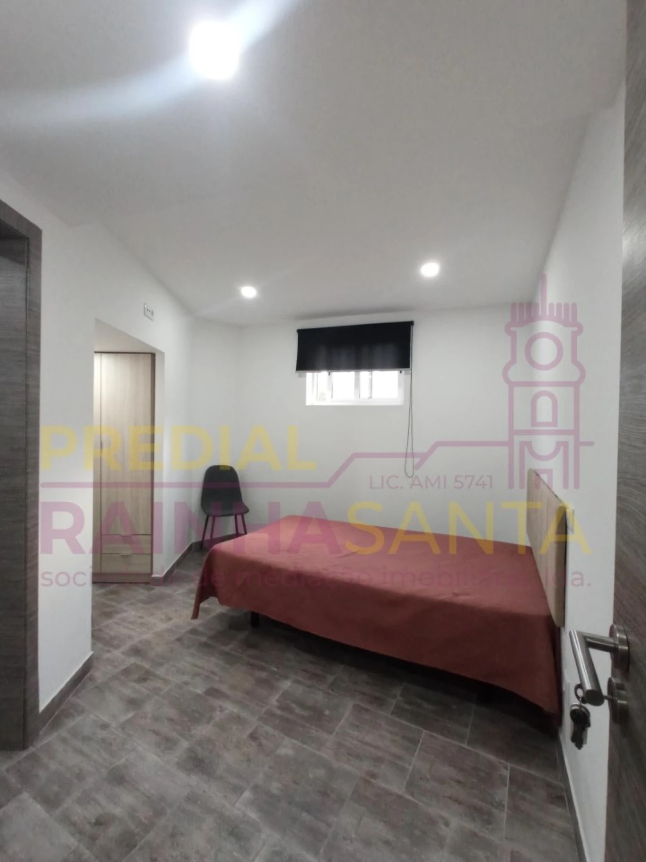 Quarto para Arrendamento em Santa Clara e Castelo Viegas Foto 1