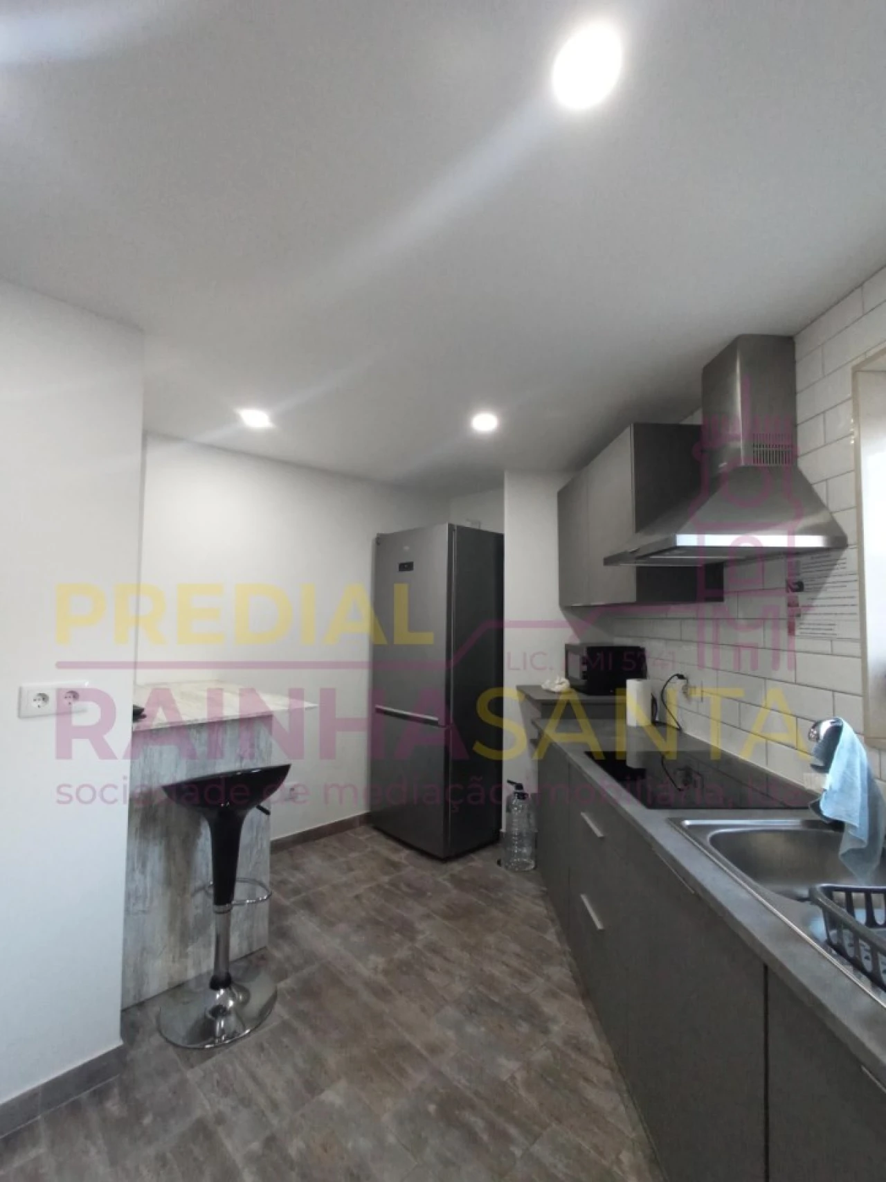 Quarto para Arrendamento em Santa Clara e Castelo Viegas Foto 8