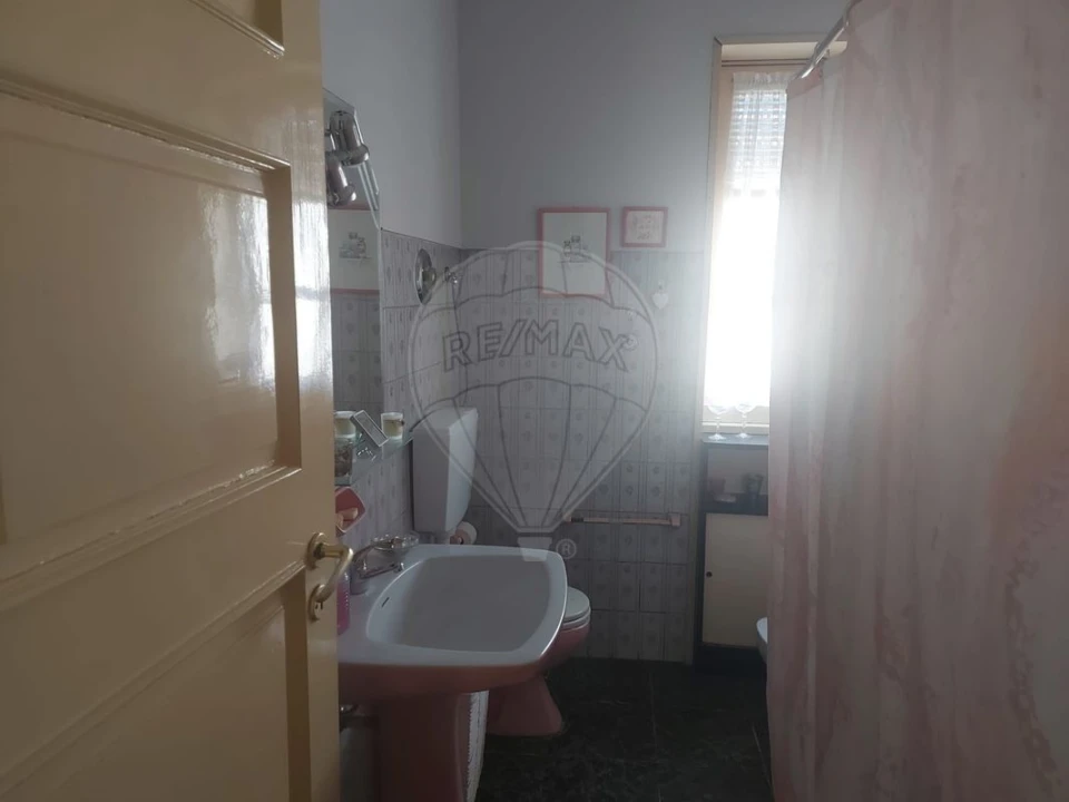 Moradia T3 para Arrendamento em Espinho Foto 9