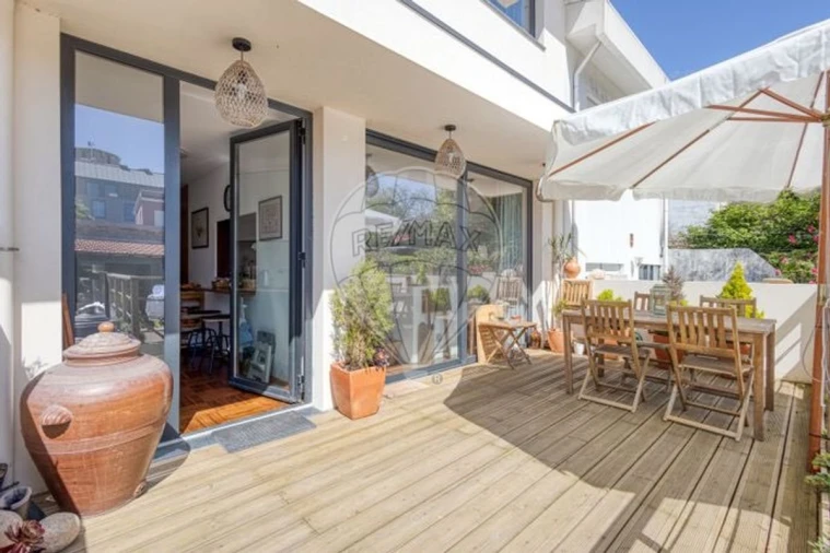 Moradia T7 para Venda em Paranhos Foto 10