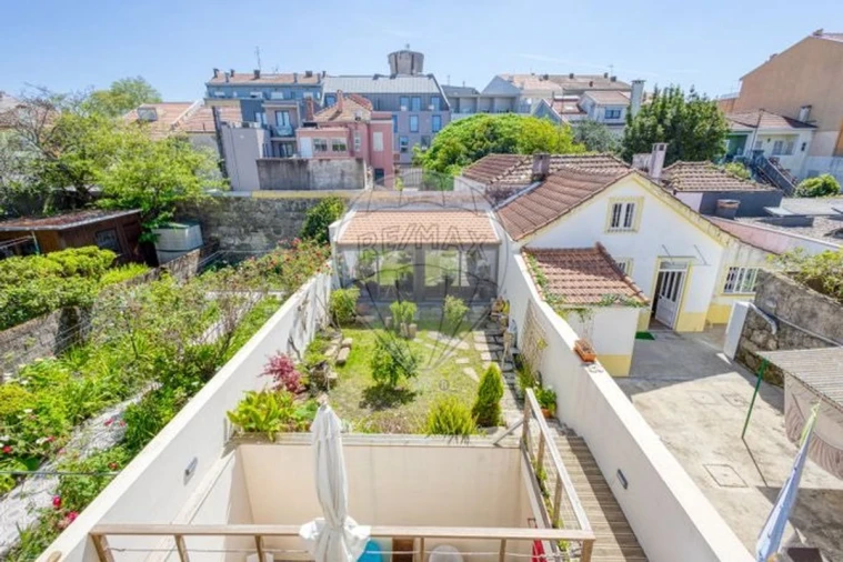 Moradia T7 para Venda em Paranhos Foto 19