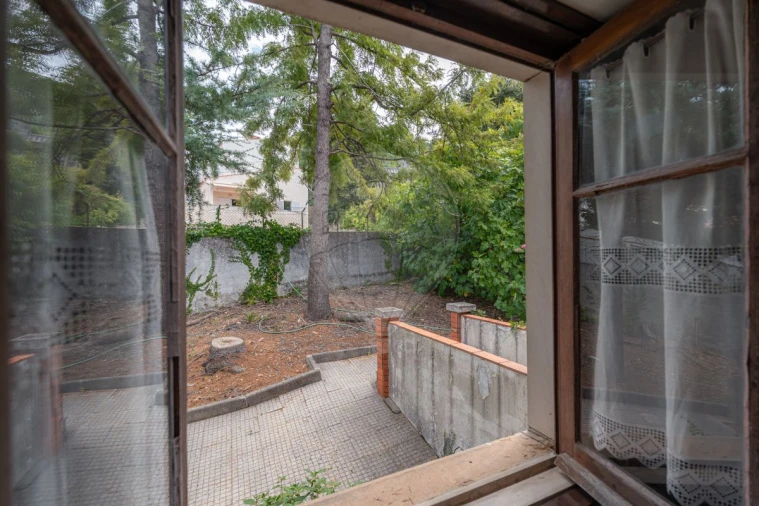 Moradia T5 para Venda em Santo Antonio dos Olivais Foto 13