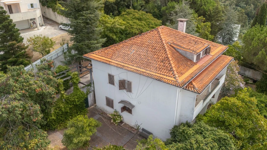 Moradia T5 para Venda em Santo Antonio dos Olivais Foto 41