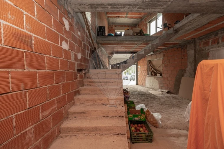 Armazém para Venda em Condeixa-A-Velha e Condeixa-A-Nova Foto 8