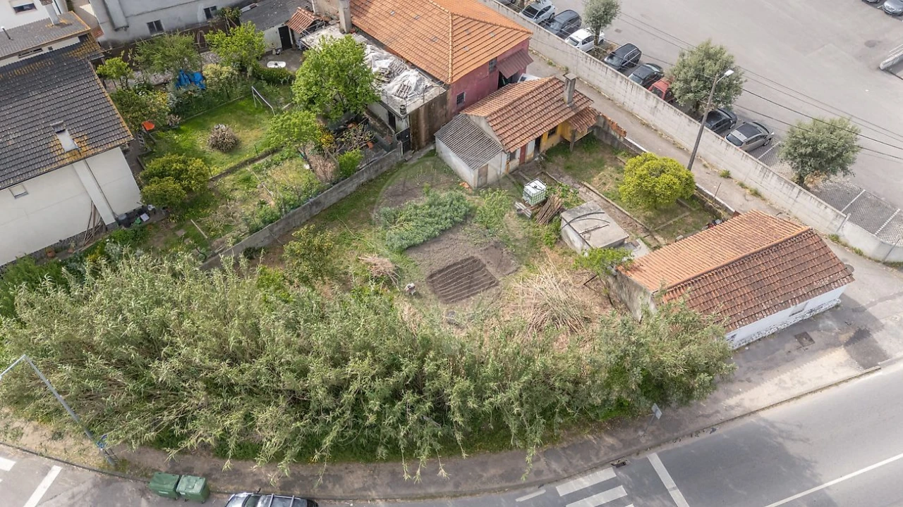 Moradia T4 para Venda em Eiras e São Paulo de Frades Foto 12