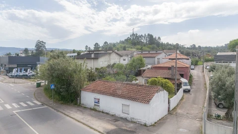 Moradia T4 para Venda em Eiras e São Paulo de Frades