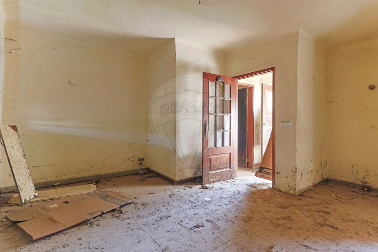 Moradia T4 para Venda em Eiras e São Paulo de Frades Foto 19