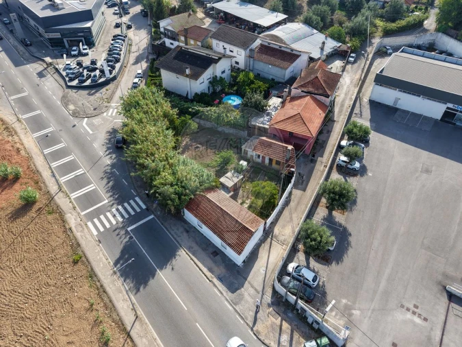 Moradia T4 para Venda em Eiras e São Paulo de Frades Foto 4