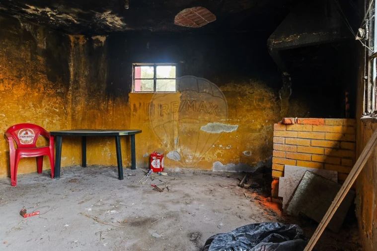 Moradia T4 para Venda em Eiras e São Paulo de Frades Foto 17