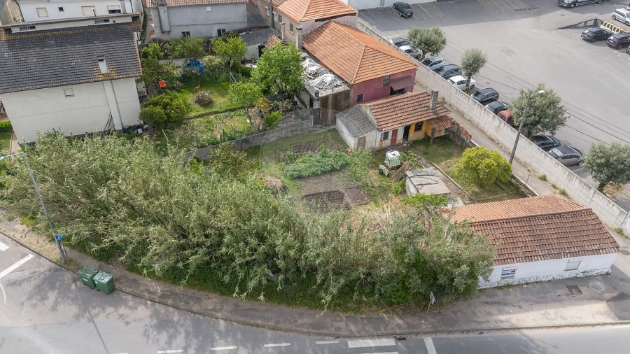 Moradia T4 para Venda em Eiras e São Paulo de Frades Foto 5