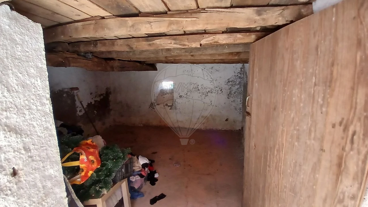 Moradia T3 para Venda em Semide e Rio Vide Foto 7