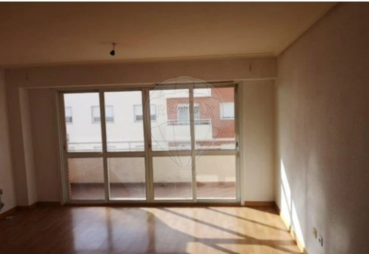 Apartamento T3 para Venda em Alhos Vedros Foto 2