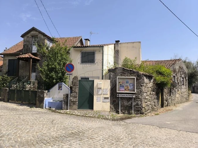 Moradia T3 para Venda em Cabanas de Viriato Foto 15