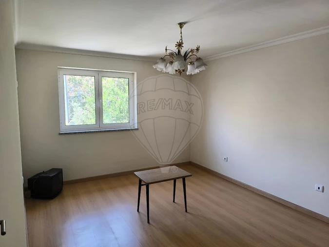 Moradia T3 para Venda em Cabanas de Viriato Foto 8