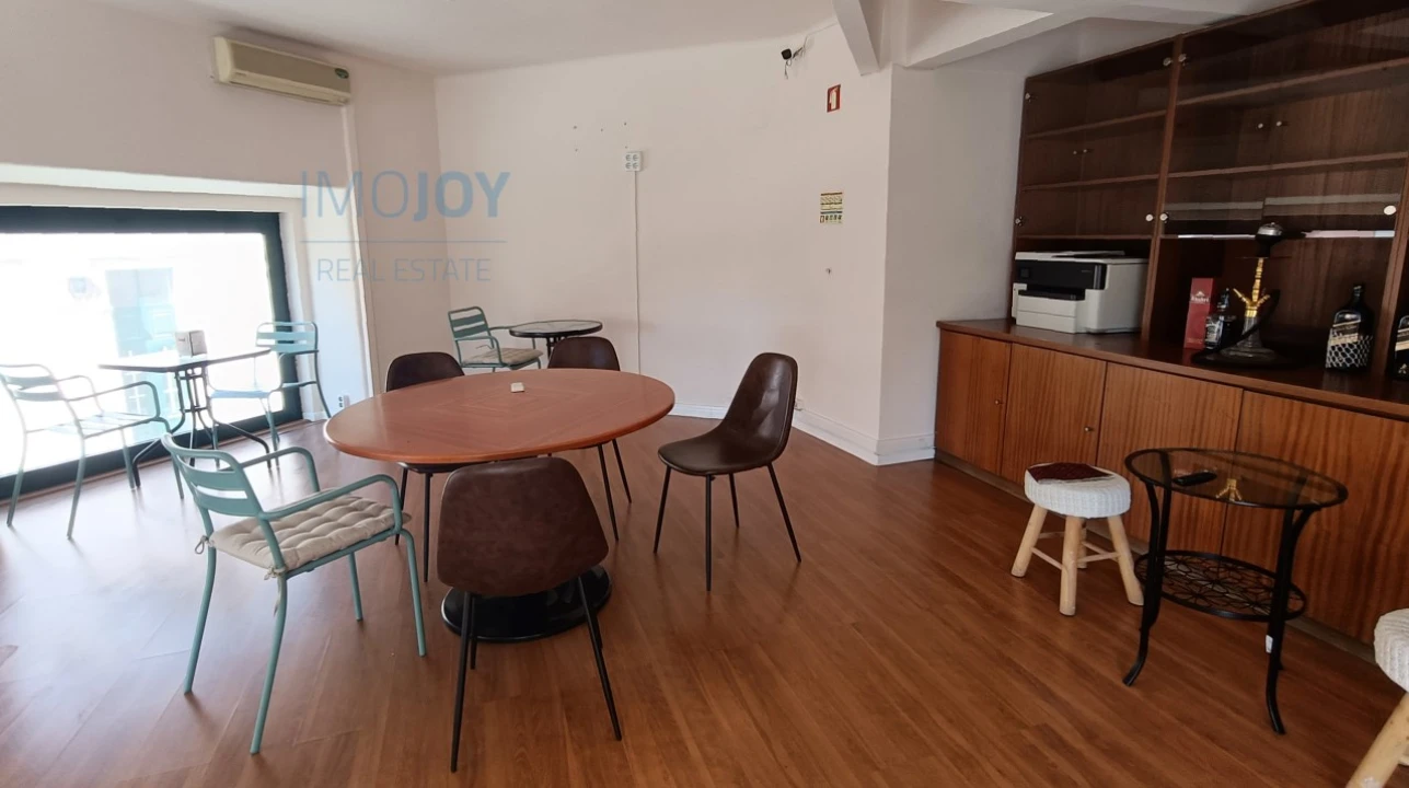 Loja para Venda em Campo de Ourique Foto 16