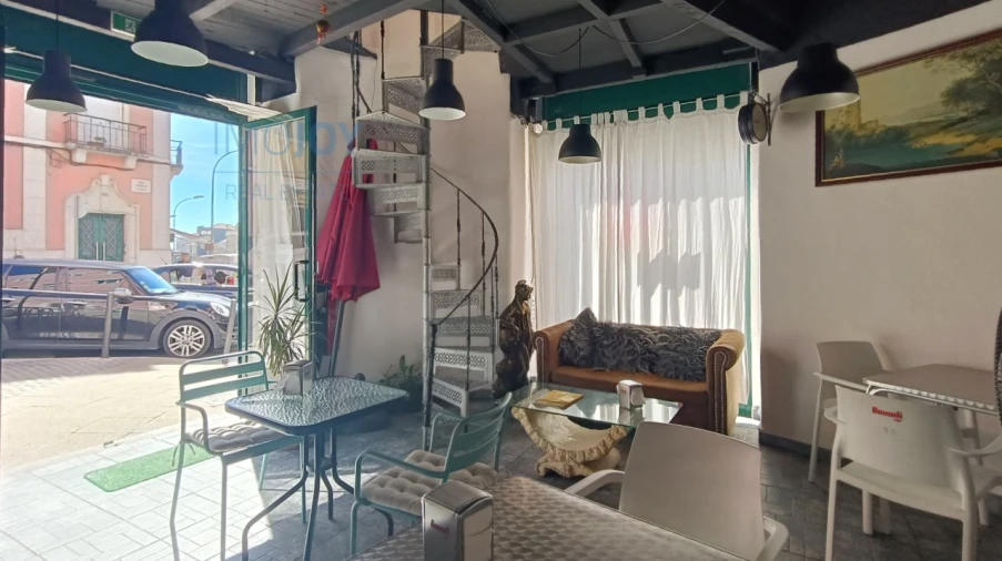 Loja para Venda em Campo de Ourique Foto 2