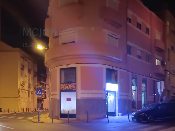 Loja para Venda em Campo de Ourique Foto 28