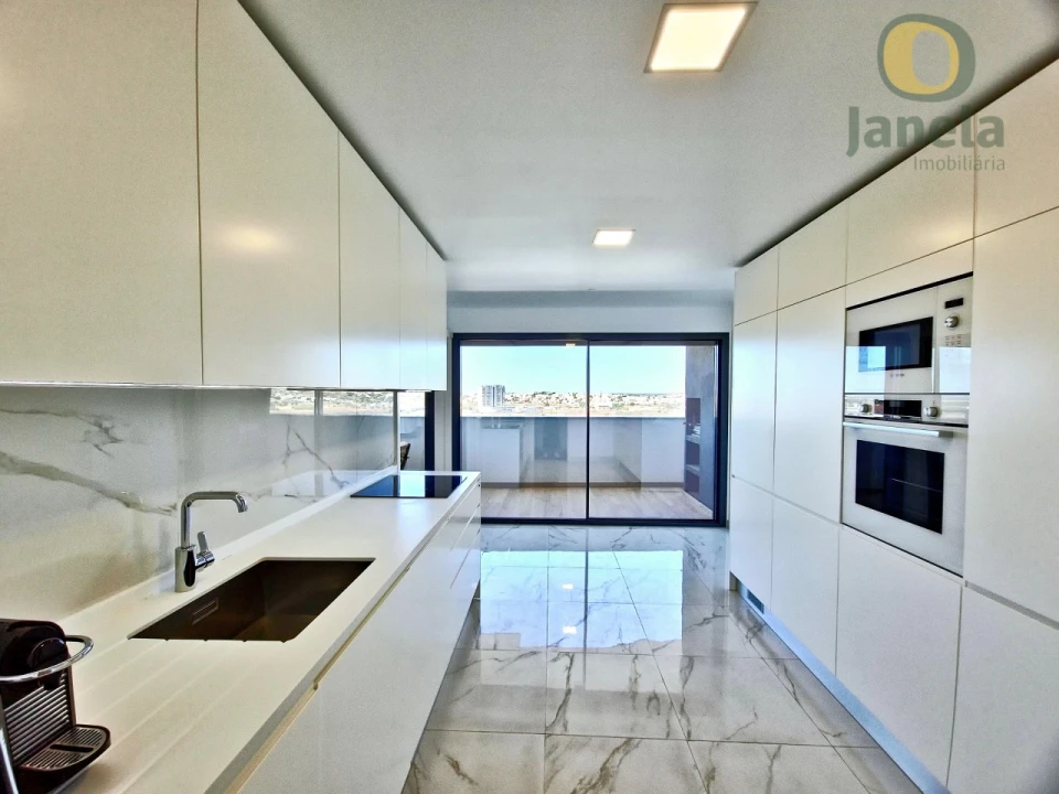 Apartamento T2 para Venda em Faro (Sé e São Pedro) Foto 10