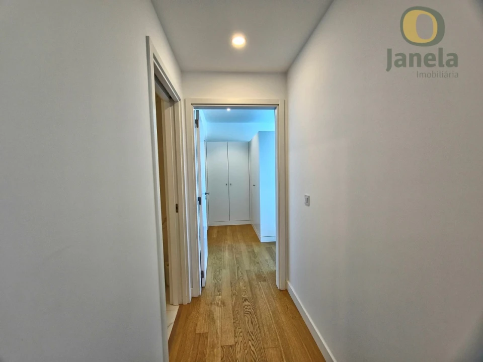 Apartamento T2 para Venda em Faro (Sé e São Pedro) Foto 21